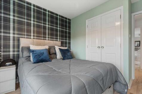 Bedroom One (2)