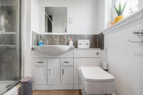 En-Suite (2)