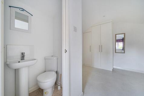 Bedroom 1 &amp; ensuite