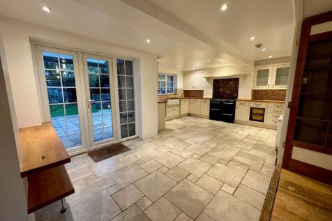 kitchen/breakfast room
