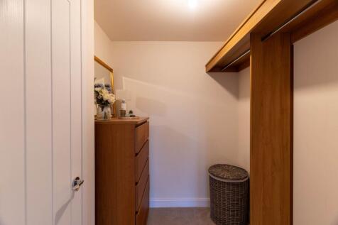 Walk in wardrobe