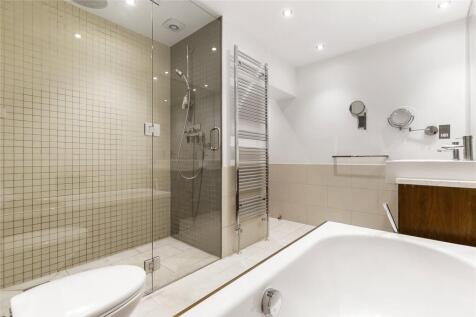 En Suite Bathroom