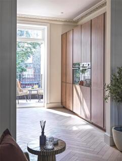 Kitchen/Balcony