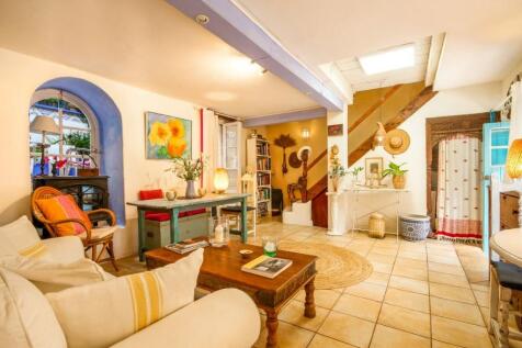 Property Image 4