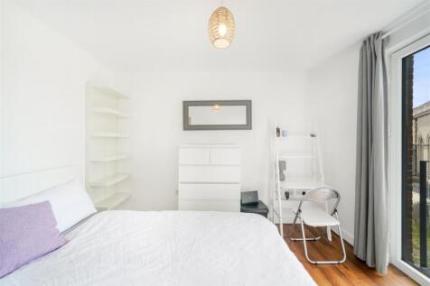 Reception/Bedroom 2