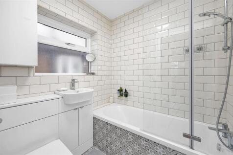 Bathroom Upstairs