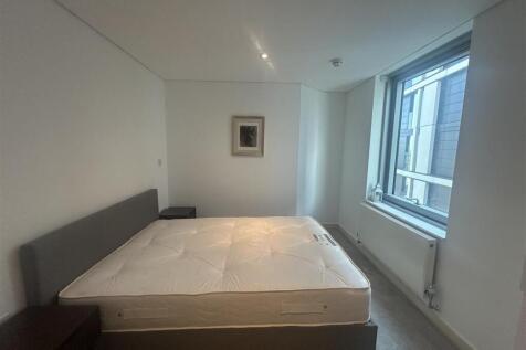 Bedroom2.4.jpg