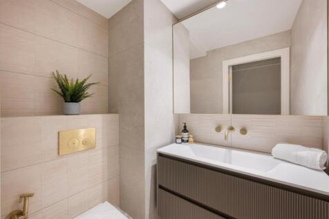 WhatsApp Image 2025-11-20 at 13.41.566400.jpeg