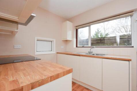 Kitchen 1 (12).jpg