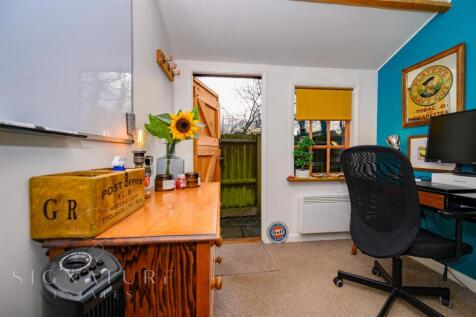 Garden office 1