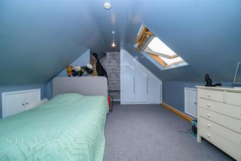 Loft Room 2
