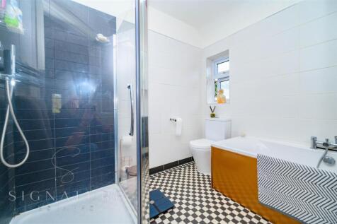 En-suite To Master