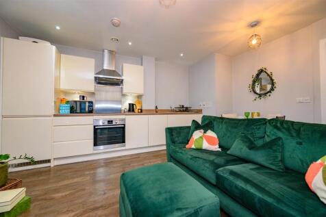Kitchen Lounge