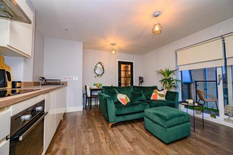 Kitchen Lounge