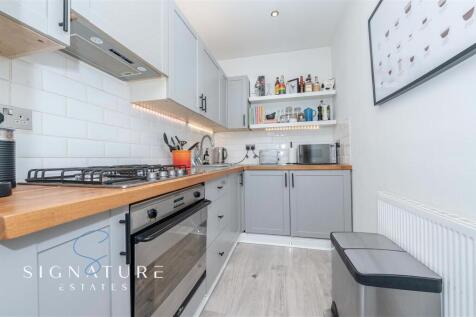Kitchen 1 (2).jpg