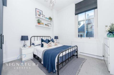 Bedroom One 1 (2).jpg