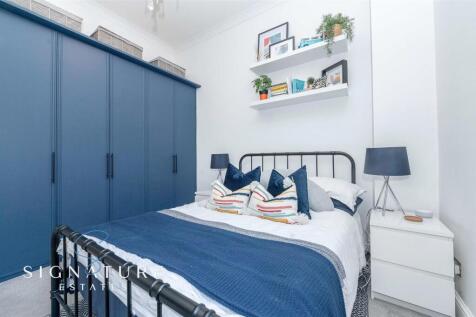 Bedroom One 2 (2).jpg