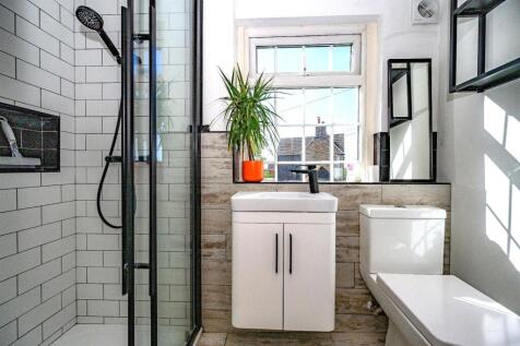 2nd Bathroom