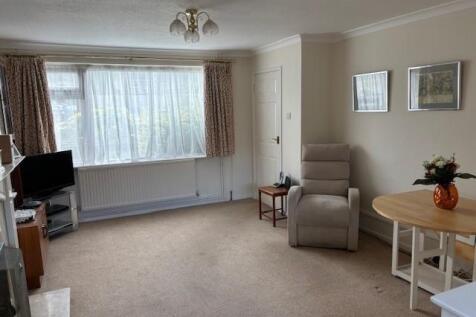 Lounge/Dining Area
