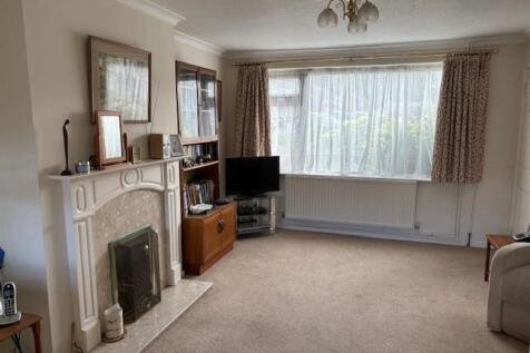 Lounge/Dining Area