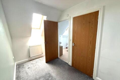 Bed 4 - second floor