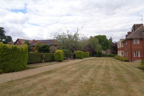 Dean Court 5 Front