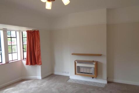 Dean Court 5 Living 