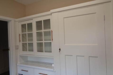 Dean Court 5 Kitchen