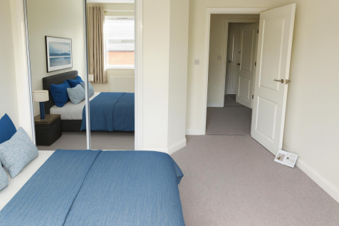 Blue bedroom.png