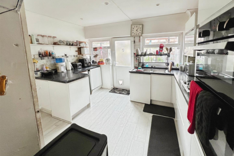 edited kitchen 2 .png