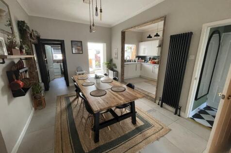 2-dining-room