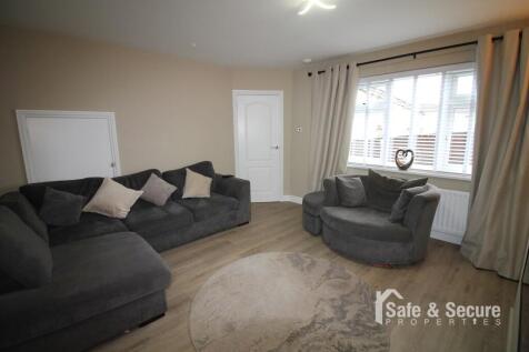 Living Room 4