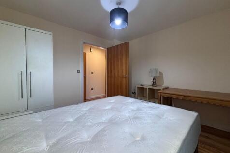 IMG-20251030-WA00...