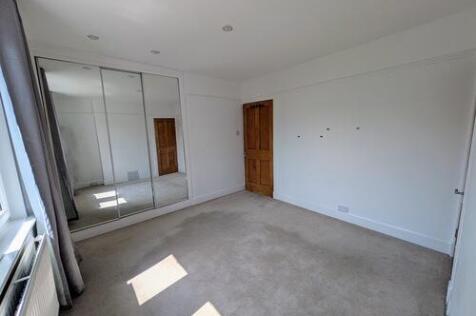 Front Bedroom (reverse angle)