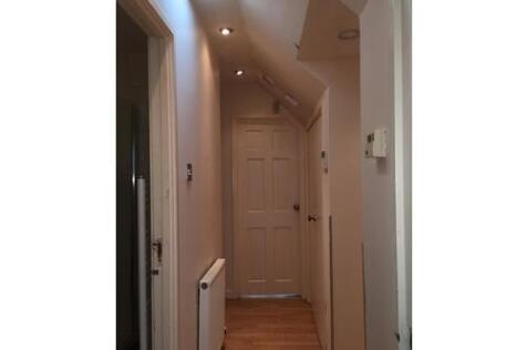 Hallway.jpg