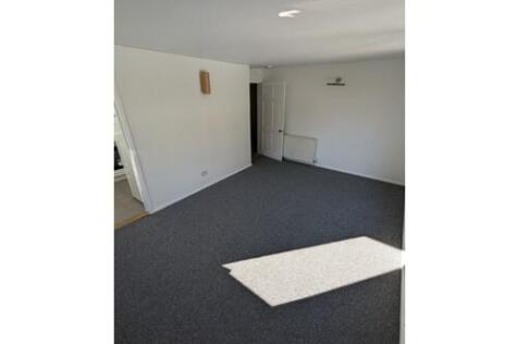 Living room 2.jpg