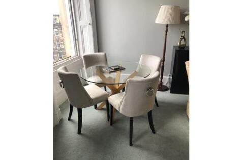 table.JPG