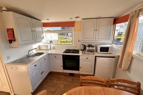 Kitchen.JPEG