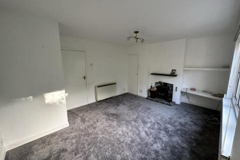 Lounge 2.JPEG