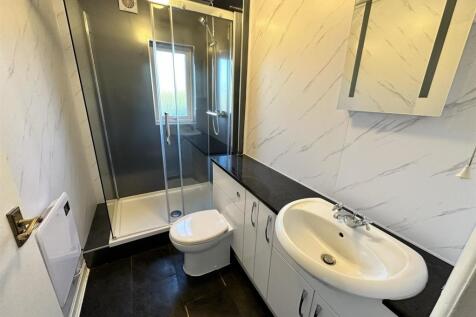 Bathroom.JPEG