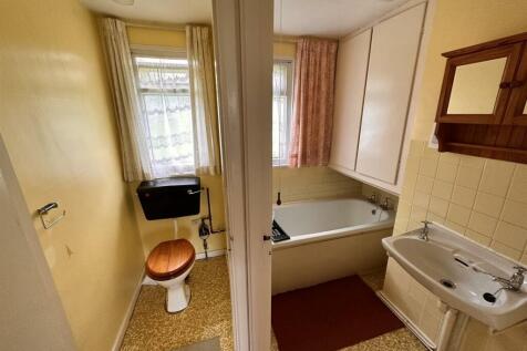 Bathroom &amp; WC.JPEG