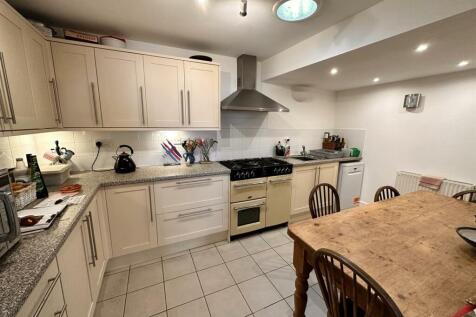 Kitchen.JPEG