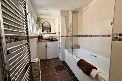 Bathroom.JPEG