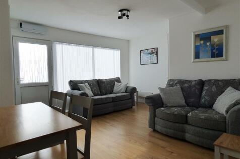 Lounge Area.jpg