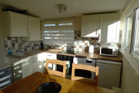 211 Norton Park Kitchen Area.jpg