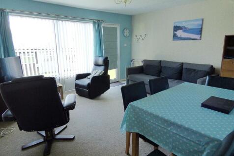 46 Norton Park Lounge.jpg