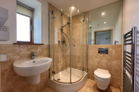 Bedroom 3 En Suite.JPEG