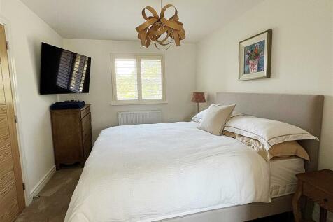 Bedroom One.jpg