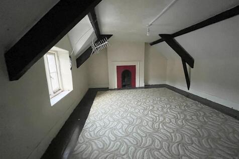 Bedroom One.jpg