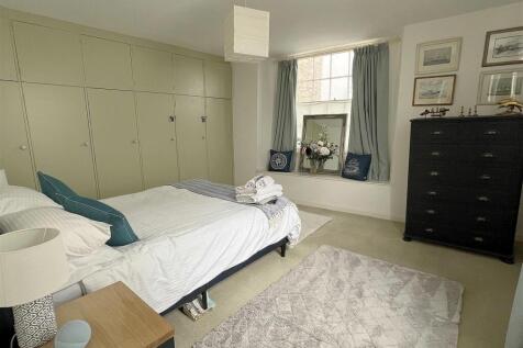 Bedroom One.jpg